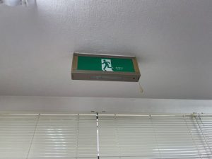 誘導灯交換工事